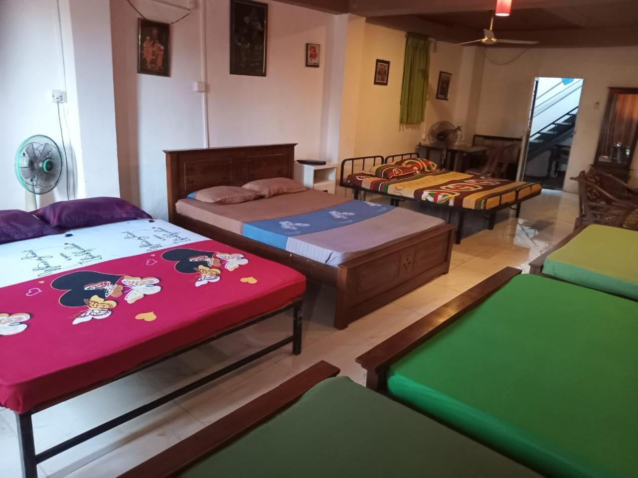 Beehive Family Motel Colombo